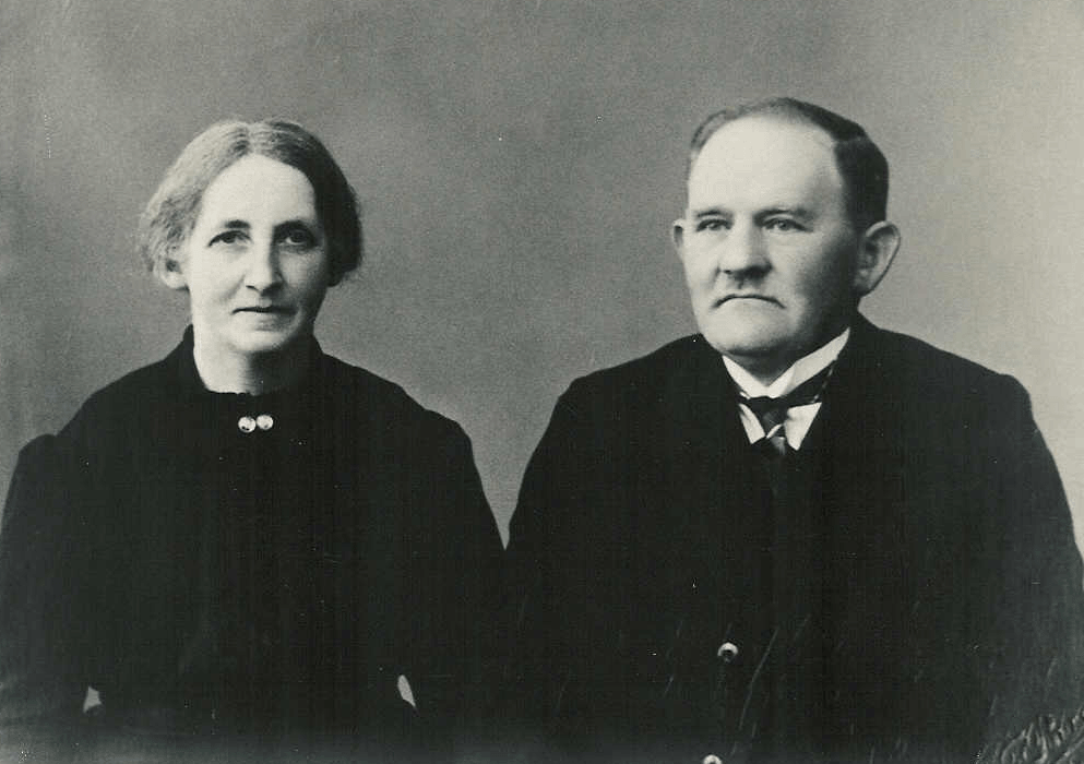 Marie <BR> og Niels Carl, mske sidst i 1940'erne